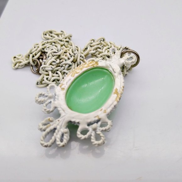 Vintage White Enamel Chain Necklace with Oval Mint Green Cabochon Pendant in Fan - Picture 6 of 6